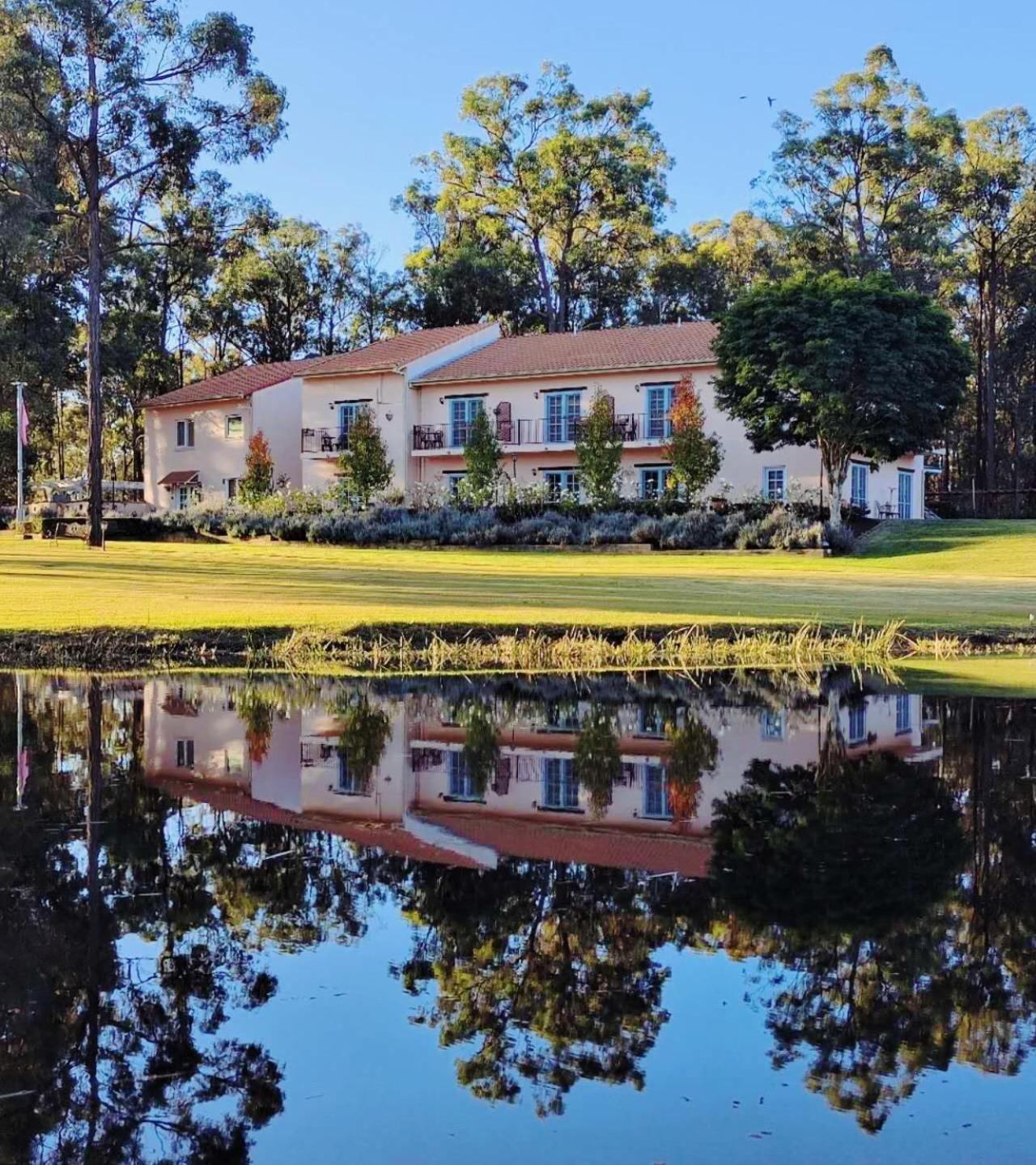 Villa Provence Pokolbin Luaran gambar