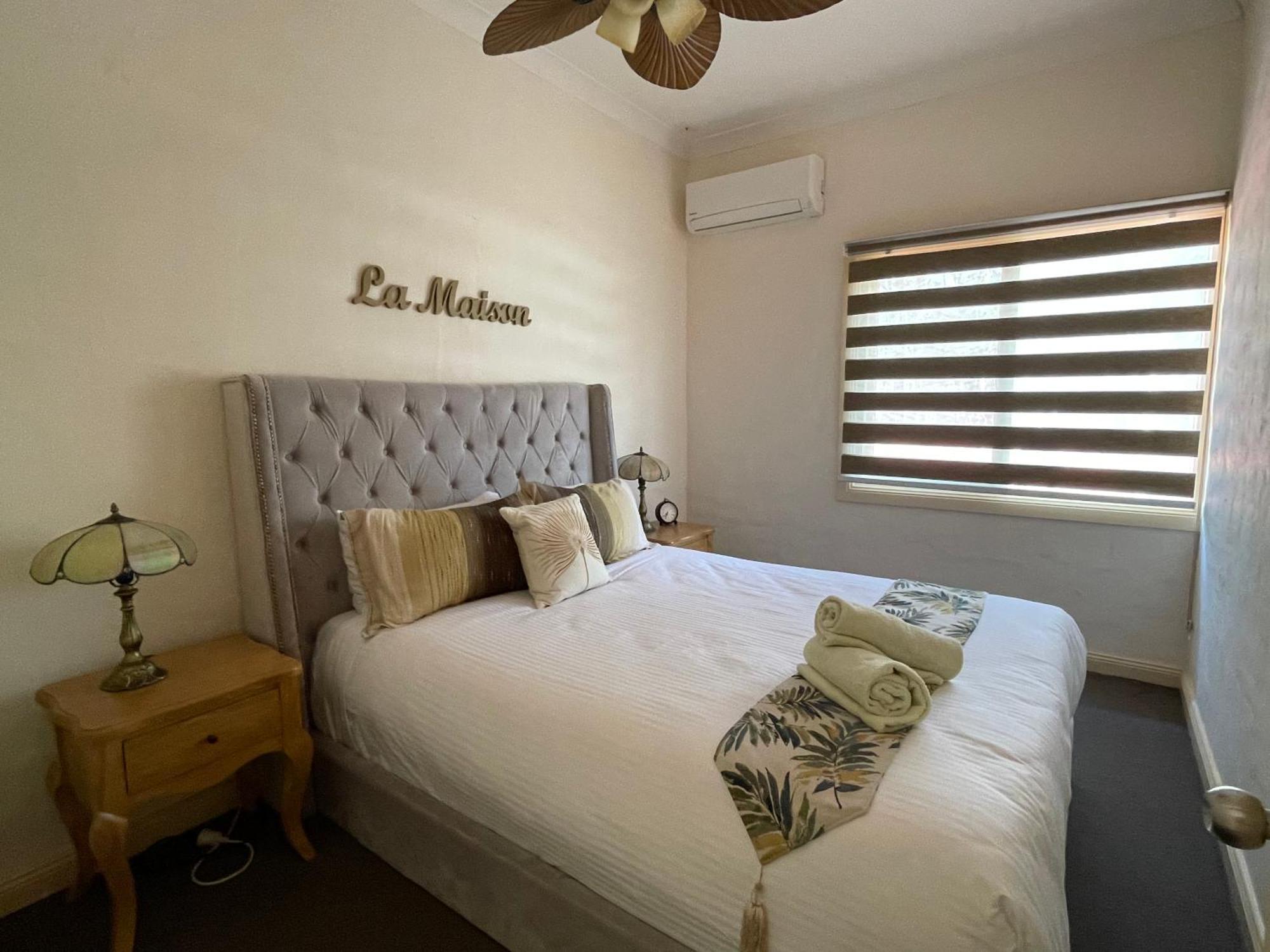 Villa Provence Pokolbin Luaran gambar